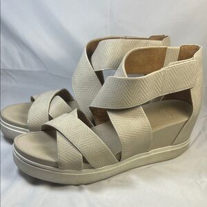 Dr. Scholl's Beige Wedge Sandals